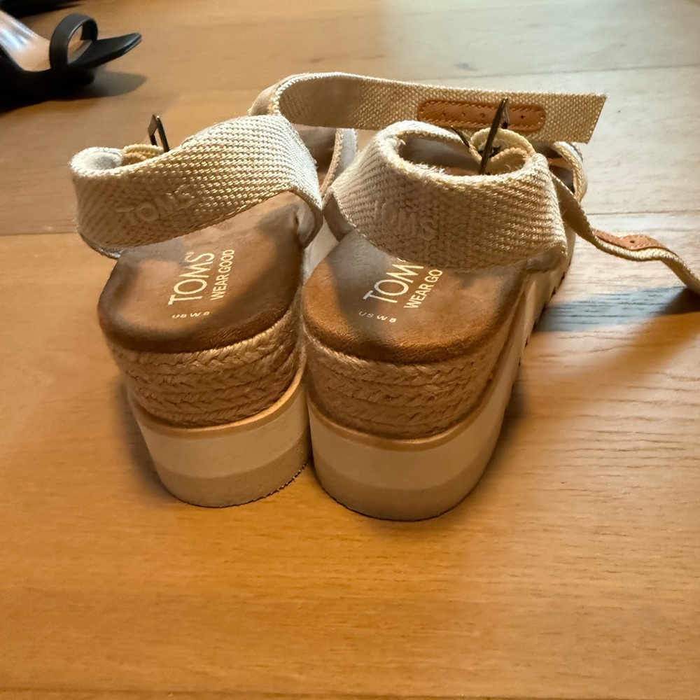 TOMS Diana espadrille Tan and Cream Sandals - Picture 5 of 5